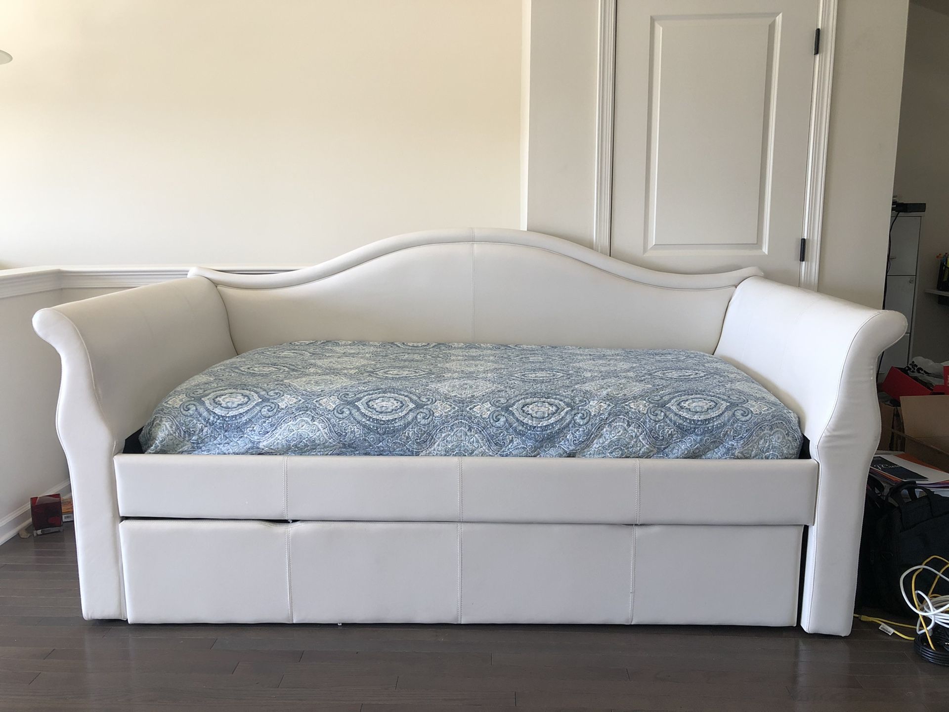 White twin size trundle sofa bed with 2 mattresses from Rooms to Go