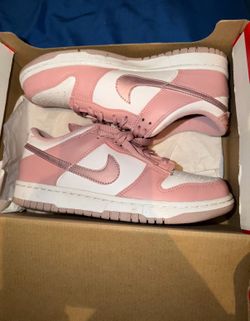 Nike Dunk Pink Velvet Sz 7.5w