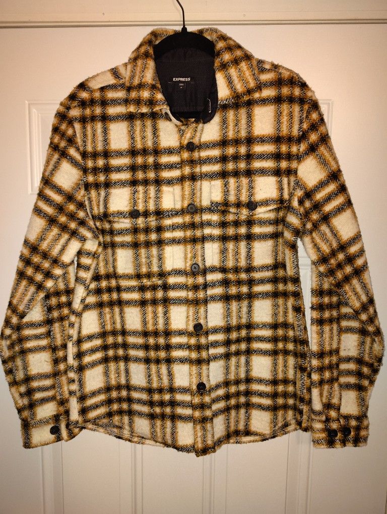 Express Plaid Shacket (Men’s Medium) – Your New Favorite Layer
