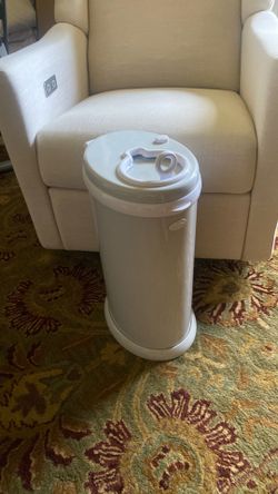 Diaper pail