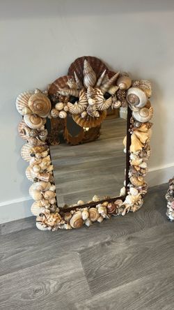 Gorgeous Original Shell Mirror & Tissue Holder