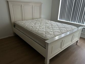 Queen bed (box, mattress, and frame)