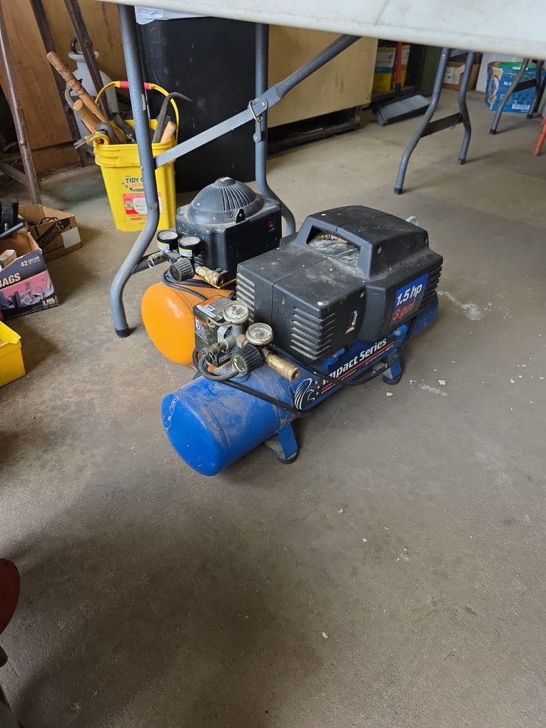 Small Air Compressor $25 @