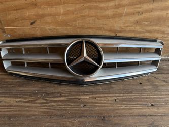 2008-2014 Mercedes W204 C300 C250 C350 Sedan Front Hood Radiator Grille Grill