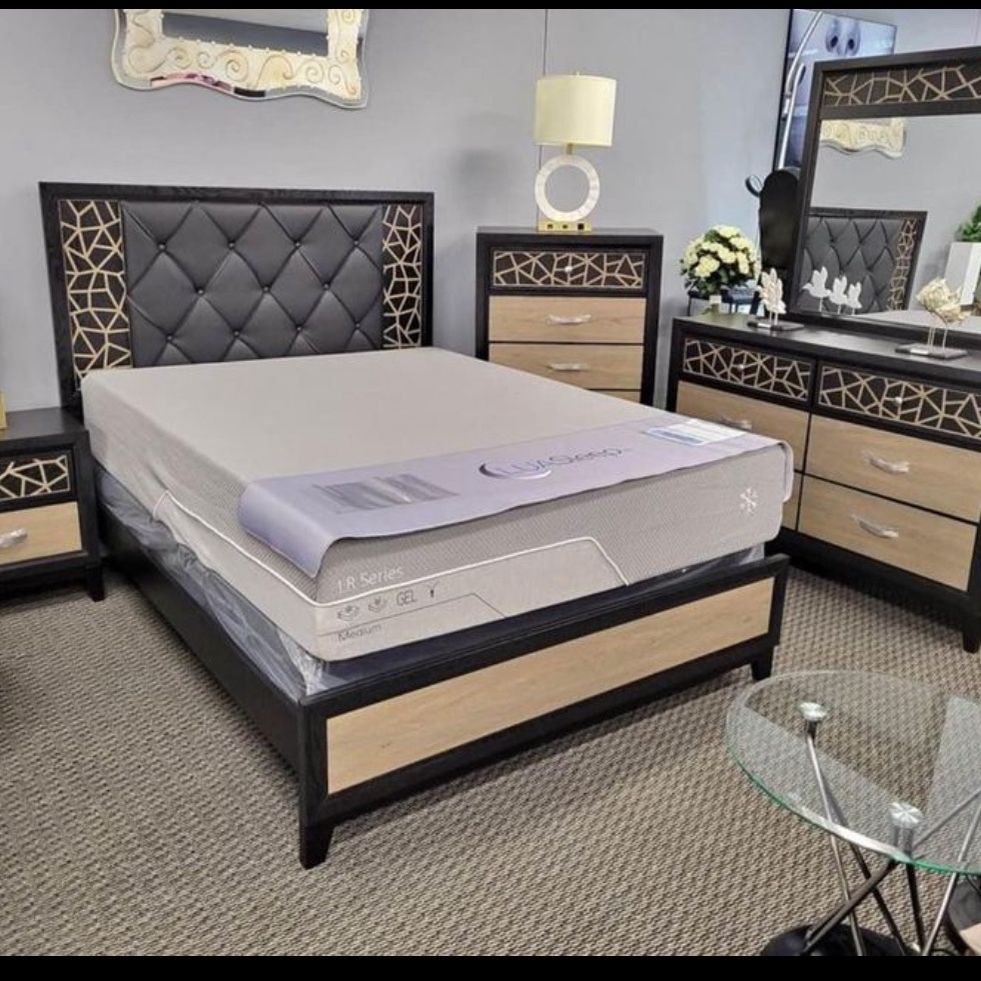 Complete Bedroom Set Brand New For $949