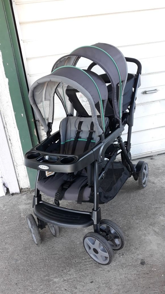 Stroller double graco