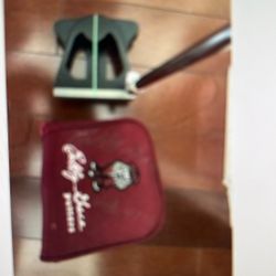 Bobby Grace smart fit F-18 putter with signed head cover