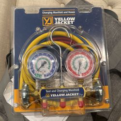 Charging Manifold and Hoses(Yellow Jacket)