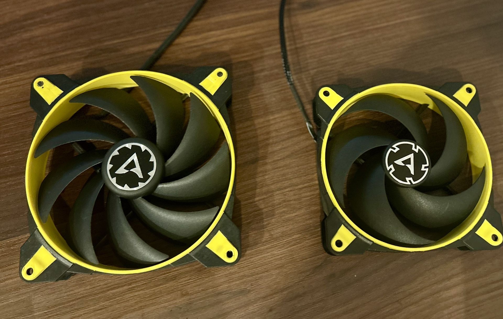 Case Fans Arctic BioniX F140 PWM PST Yellow 140mm And 120mm