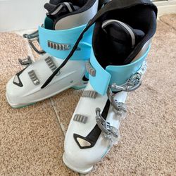 Ski Boots Adjustable Size Kids Age 10+