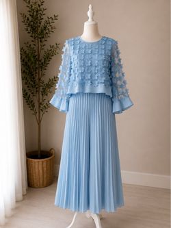 New! Blue Floral Appliqué Pleated Midi Dress