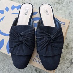 A.N.A. womens flat shoe size 7.5