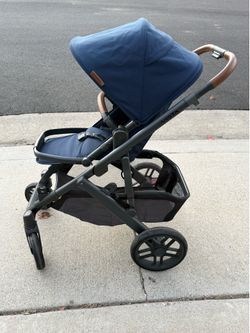 Uppababy Vista V2 Infant and Baby Stroller