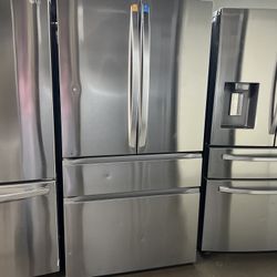 NEW OPEN BOX LG FOUR DOOR REFRIGERATOR STAINLESS STEEL 