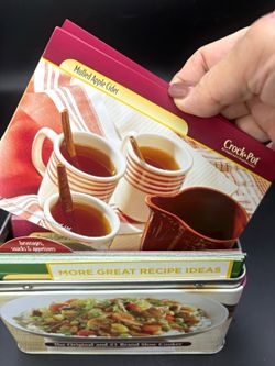 Rival Crock-Pot Recipe Card Collection Metal Tin Box with Recipe Cards, Original