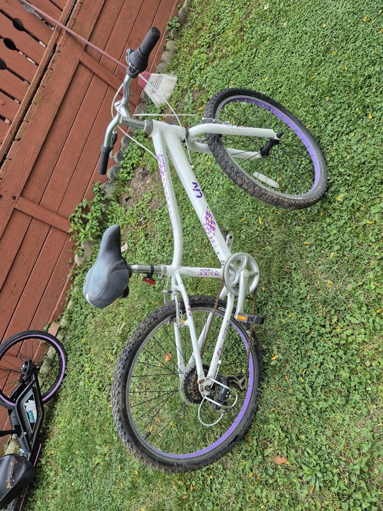 Women Bike