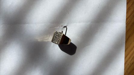14 k Yg. Diamond Ring