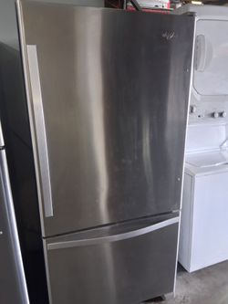 Whirlpool stainless steel french doors apartment zide fridge fully functional