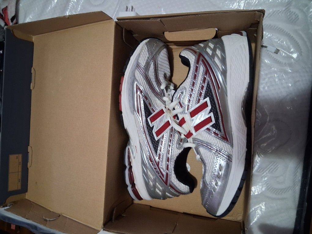 New Balance 1906 R Size 11