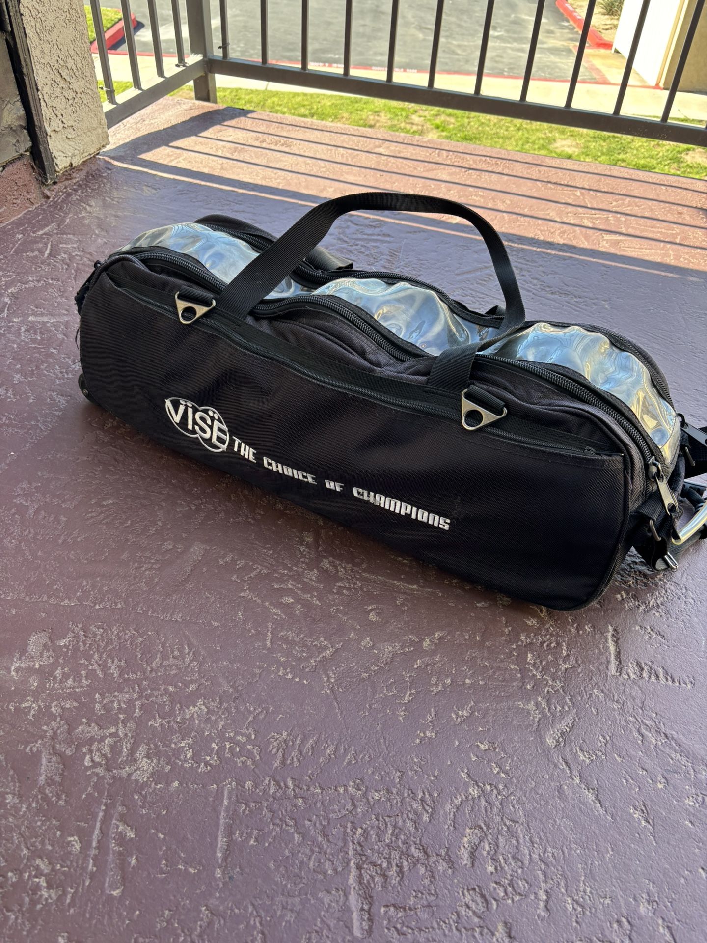 vise 3 ball bowling ball roller