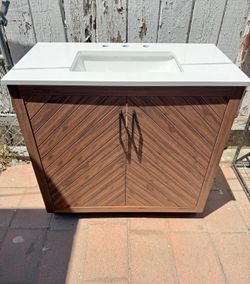 Bathroom vanity sink
