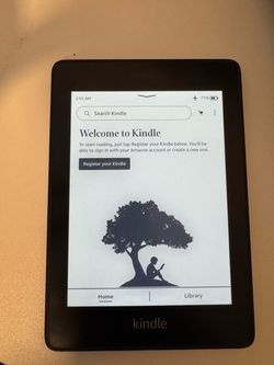Kindle Paperwhite 10th Gen with Case