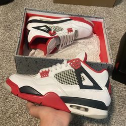 Jordan 4 Fire Red