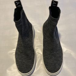 Givenchy George V sock sneakers in a grey knit material with a white logo pull tab