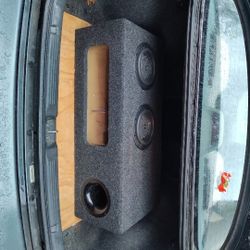 Dual Quantum Audio Q8D4 8” Subs | Custom Ported Plexiglass Box
