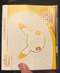 Pokémon 30th Celebration Elite Trainer Box