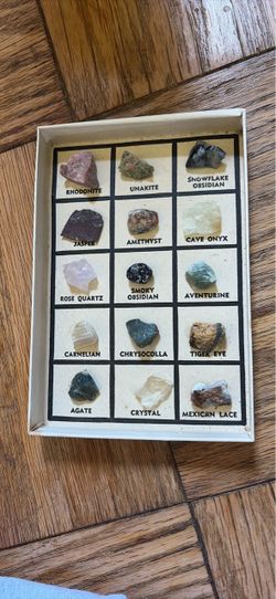 15-Piece Raw Gemstone and Mineral Collection Set