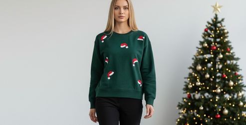 Jane & Delaney Sweater Women’s Large Green Santa Hat Embroidery NWT