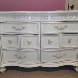 Disney girls dresser drawers