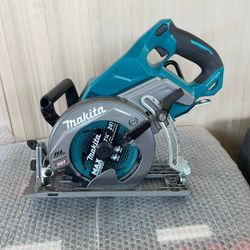Makita GSROIZ 40V max XGT® Rear Handle 7-1/4" Circular Saw, Tool Only