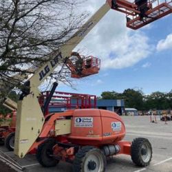 🔥 FOR SALE – 2013 JLG 600AJ Articulating Boom Lift 🔥