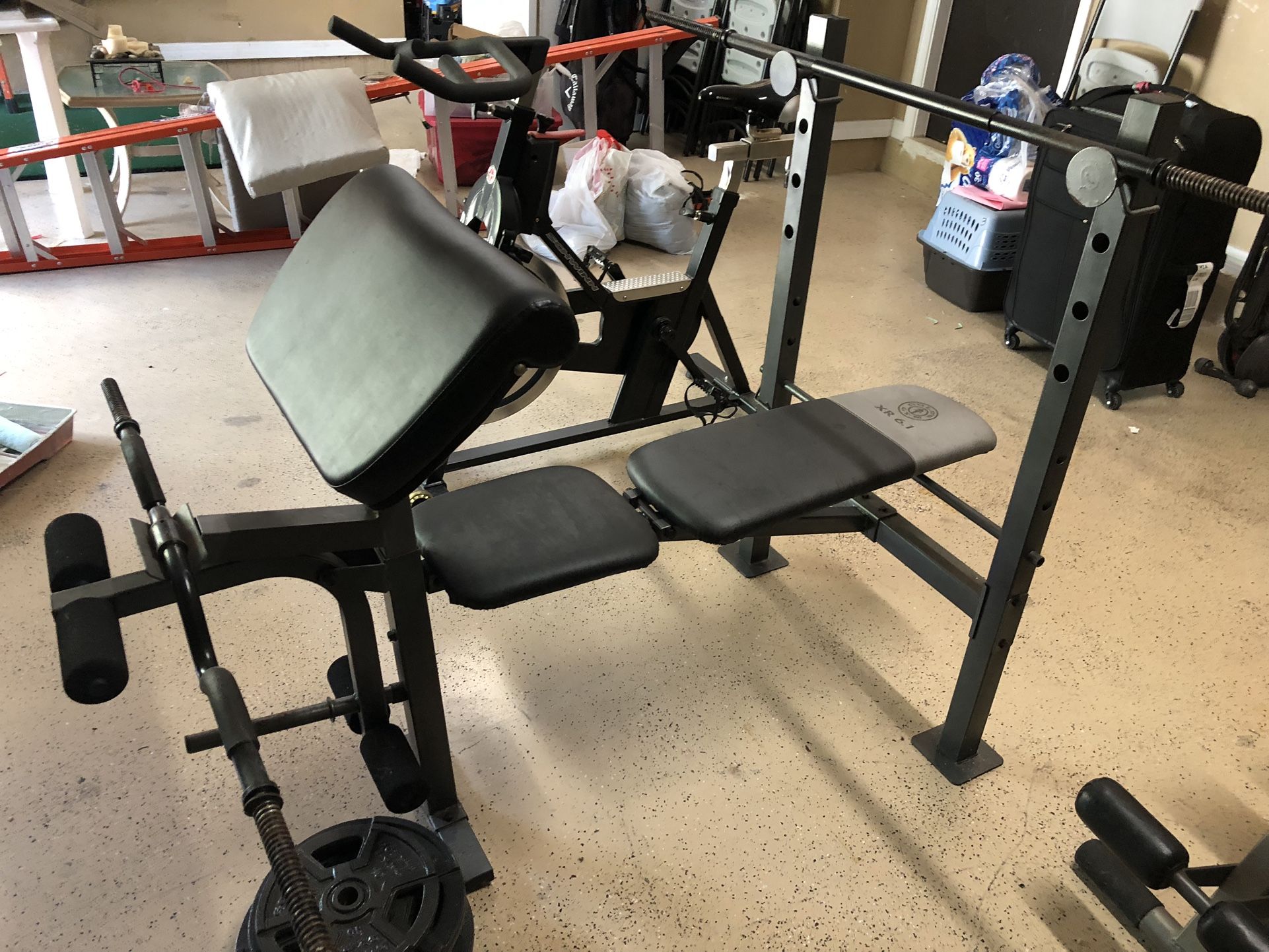 Gold’s Gym XR 6.1 Weight Bench