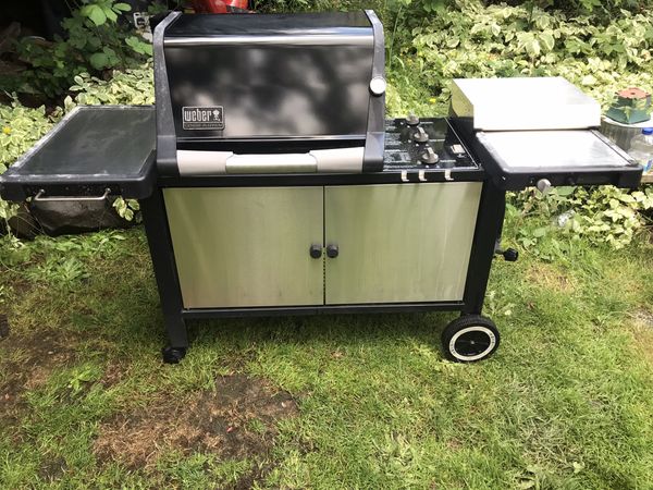 weber 3 burner with side burner