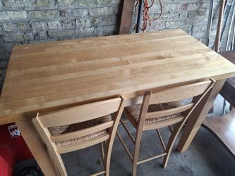 Wood Table And 2 Chairs 