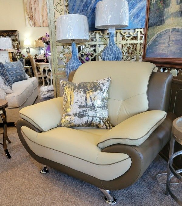 Cream/Taupe Top Grade Genuine Leather Chair New