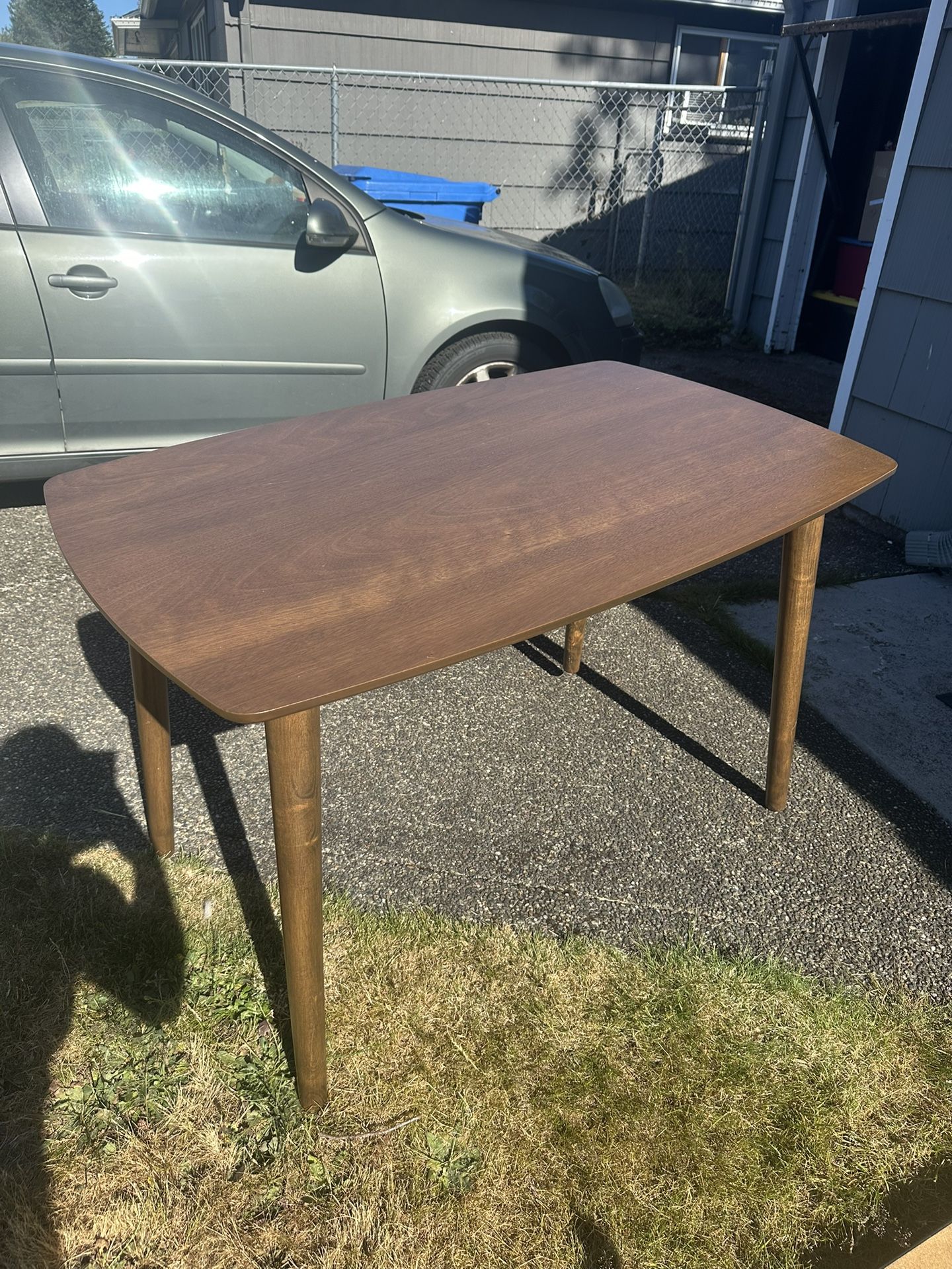Dining Table Set!