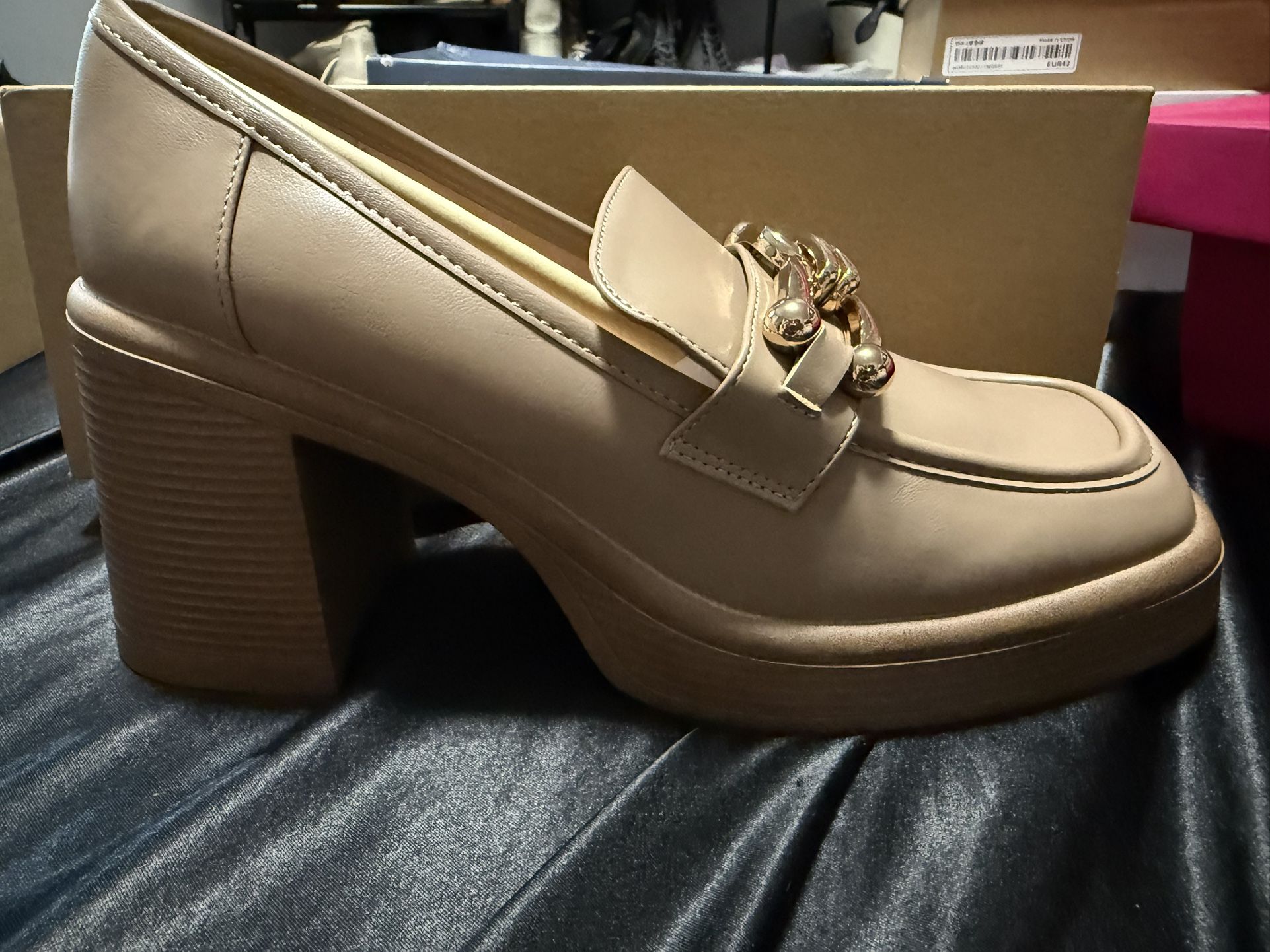 tan heel runs a little big