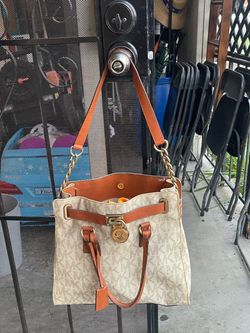 Michael Kors purse