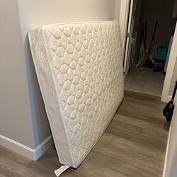 Full mattress (coils), good condition