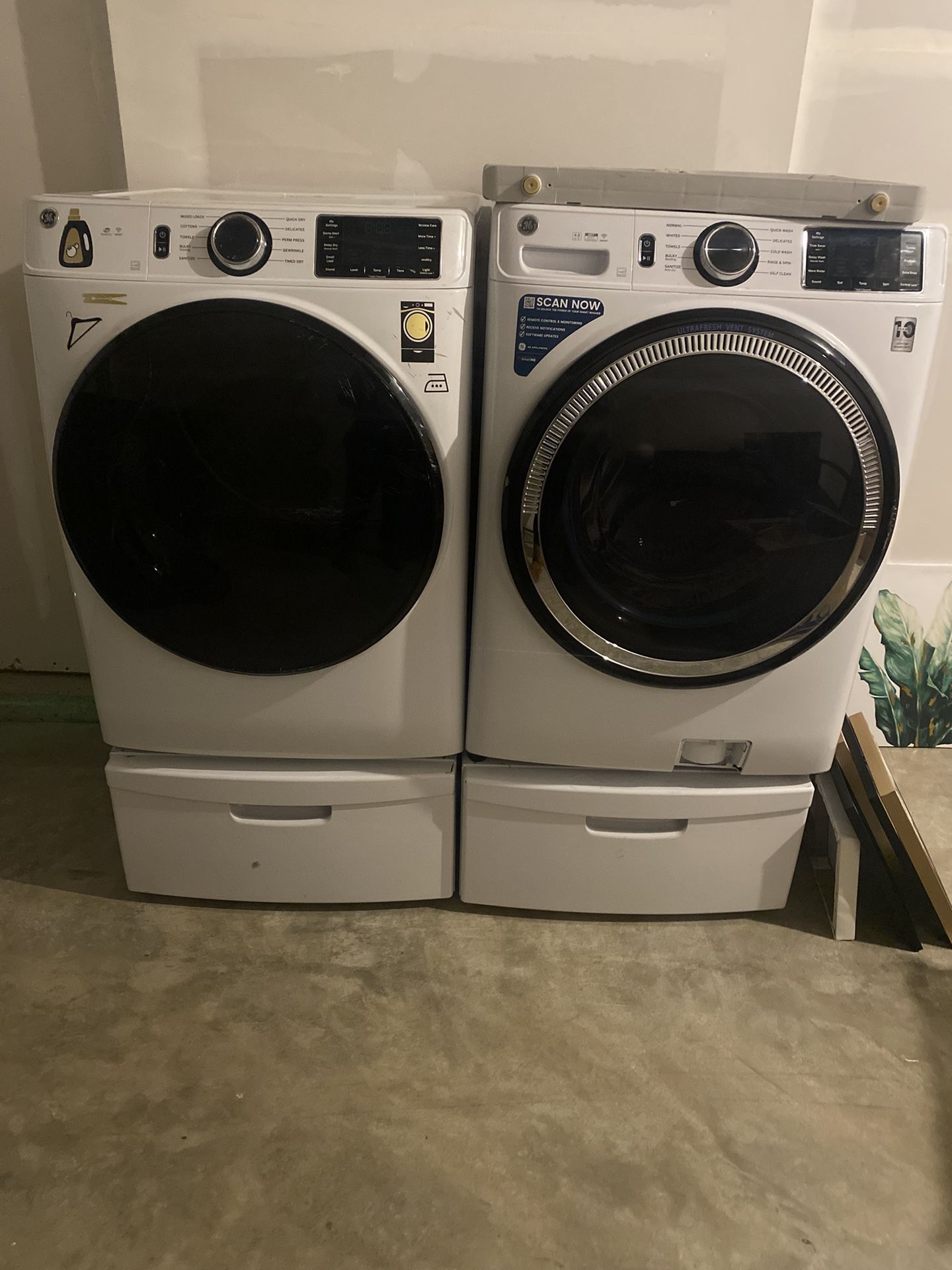 GE SMART WASHER AND DRYER 