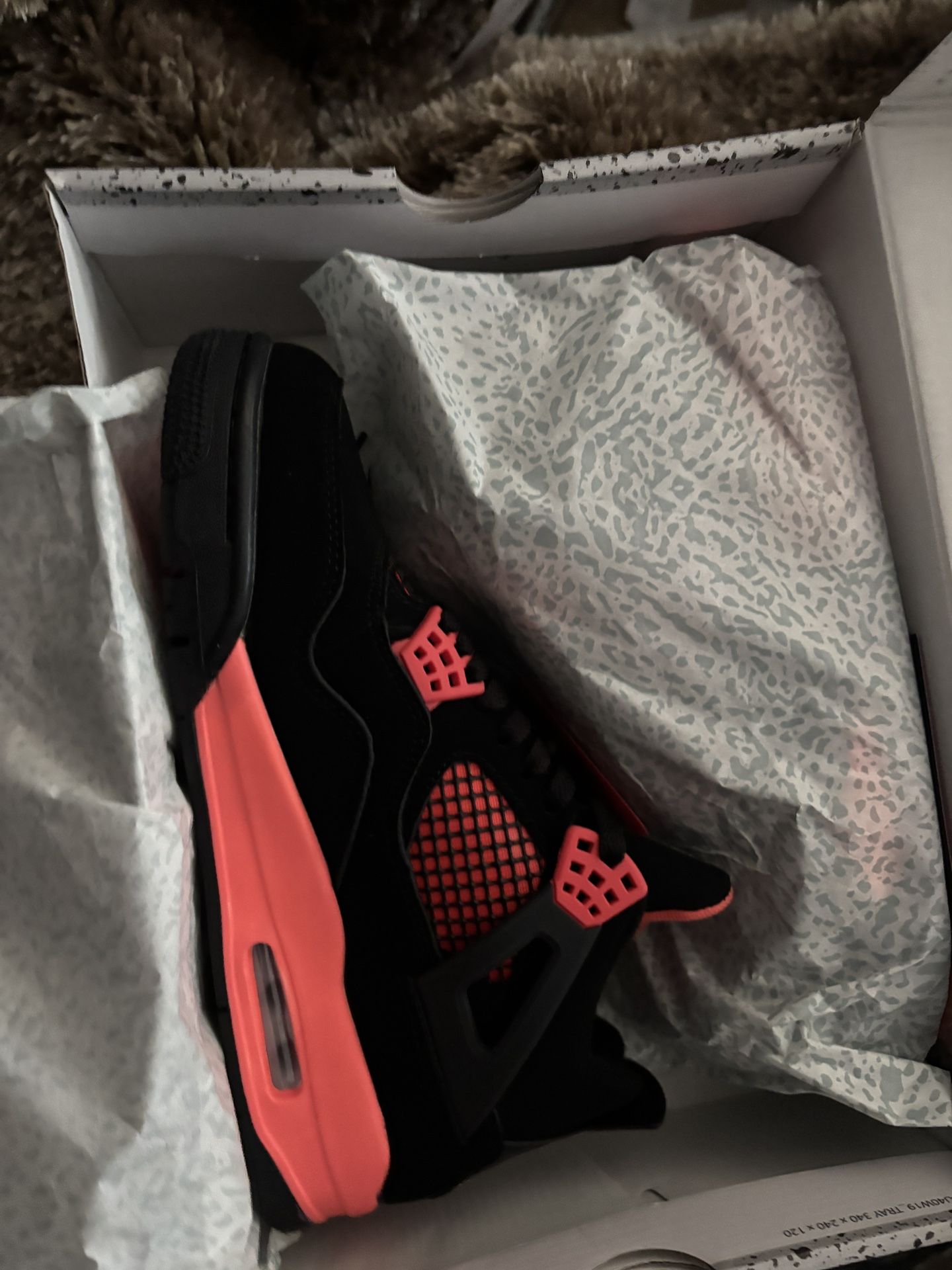 Jordan 4 red thunder