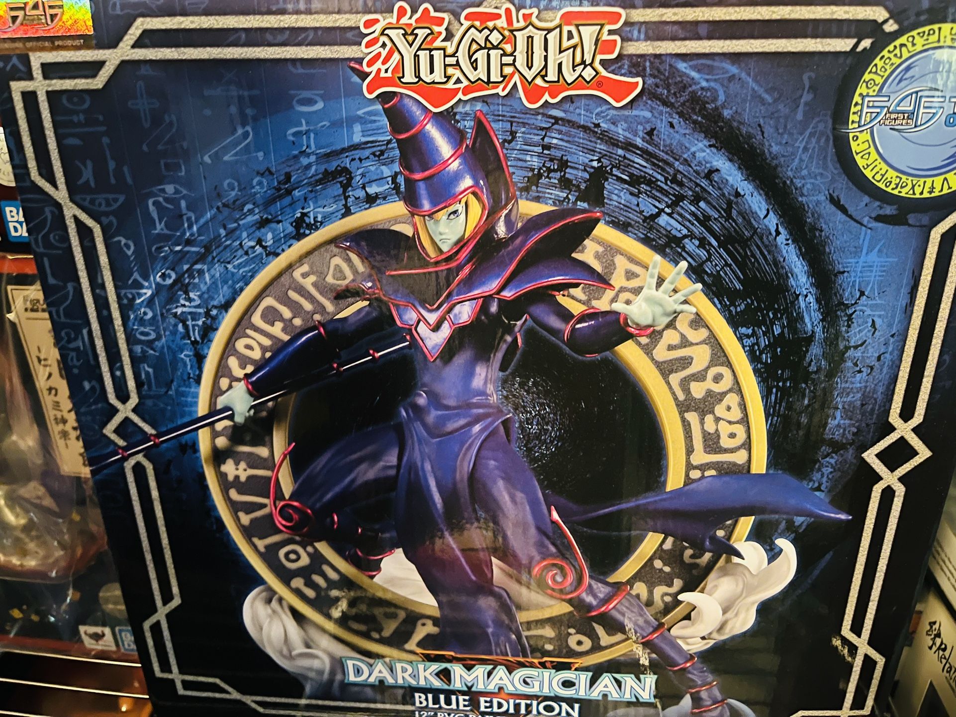 Dark Magician Statue
