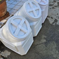 Dog/Animals Food Containers