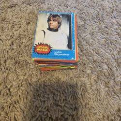 82 First Edition Star Wars Cards