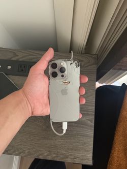 iPhone 16 pro 128gb Clean IMEI Damaged