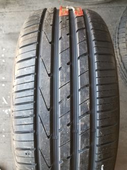 1 LIKE NEW TIRE HANKOOK VENTUS S1 EVO2 P235/45/20 LIKE NEW TIRE
